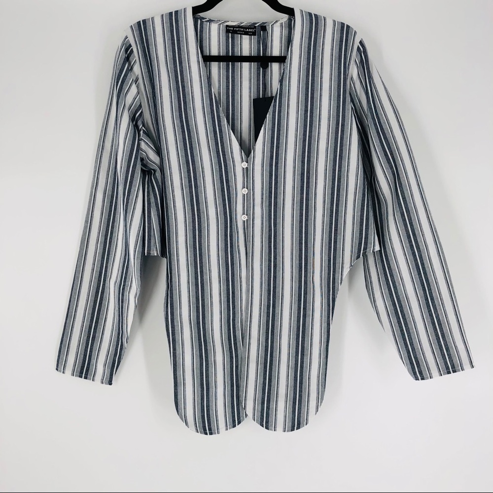 The Fifth Label Crop Long Sleeve Front Tie Top - Picture 5 of 10
